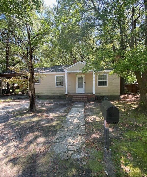 2nd image of 324 E Boundary Ave SE