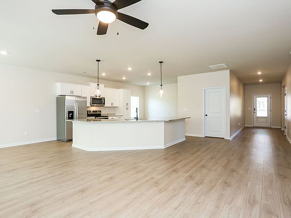 4th image of 163 Bluegill Dr