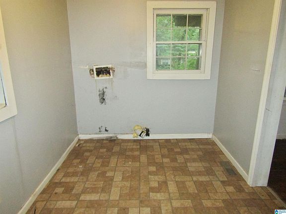 5th image of 1712 2nd St NW