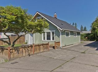 1517 McHugh Ave, Enumclaw, WA 98022