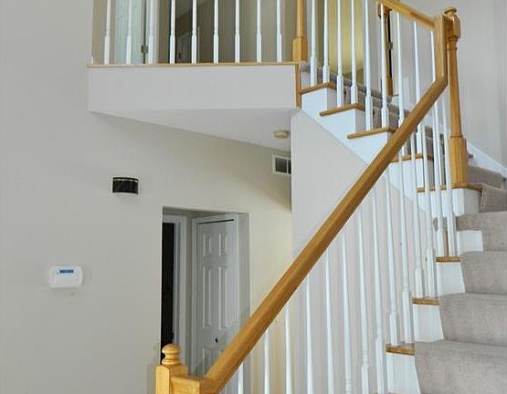 4th image of 236 Skylane Dr