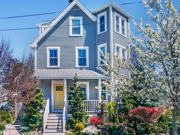 1 Sewall St, Melrose, MA 02176