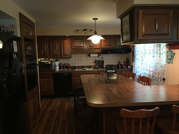 3rd image of 517 Berkshire Cir