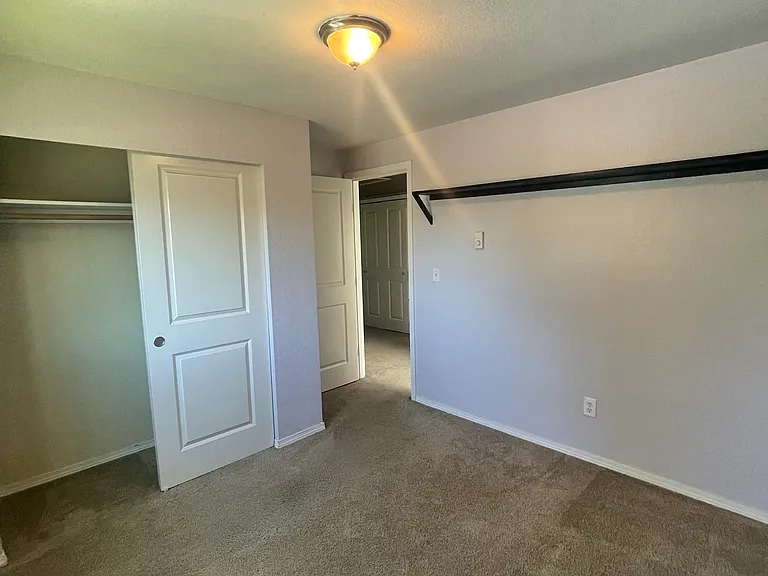 649 Bavarian Ln SE — Photo 12