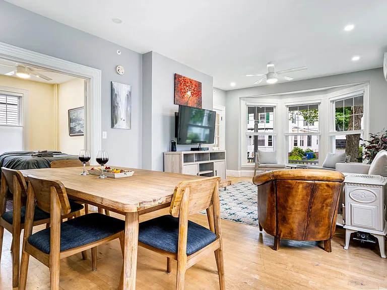 77 William St #1 — Photo 16