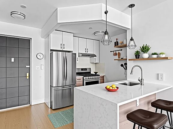 3rd image of 6296 Woodhaven Boulevard #6I