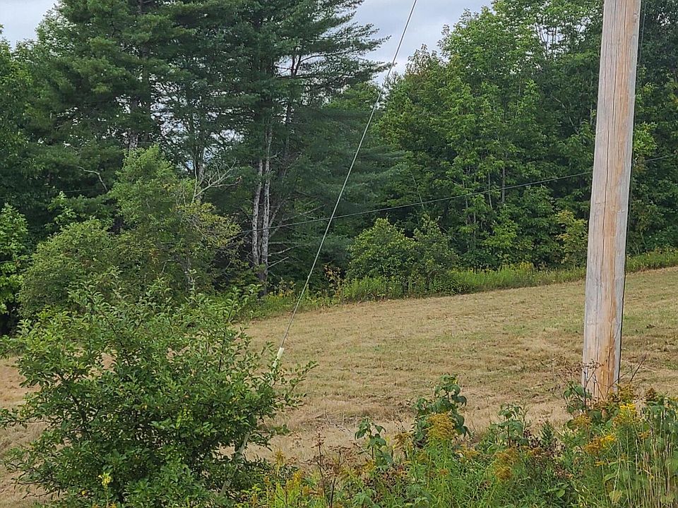 2nd image of 942 Head Tide Hill Road