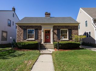 812 Lathrop Ave, Racine, WI 53405