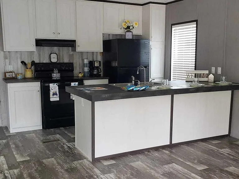 Southwoods MHP — Photo 17