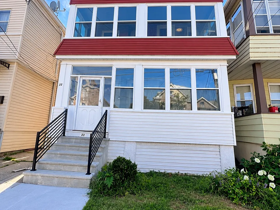 22 Semel Ave #2