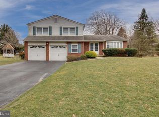 451 Glen Meadow Rd, Richboro, PA 18954