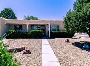 1439 Manzano St NE, Albuquerque, NM 87110
