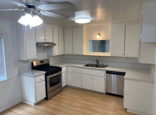 8122 Michael Dr #C, Huntington Beach, CA 92647