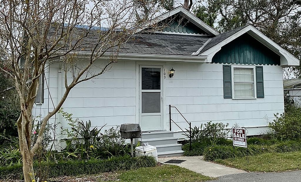 109 E 136th St, Galliano, LA 70354 Zillow