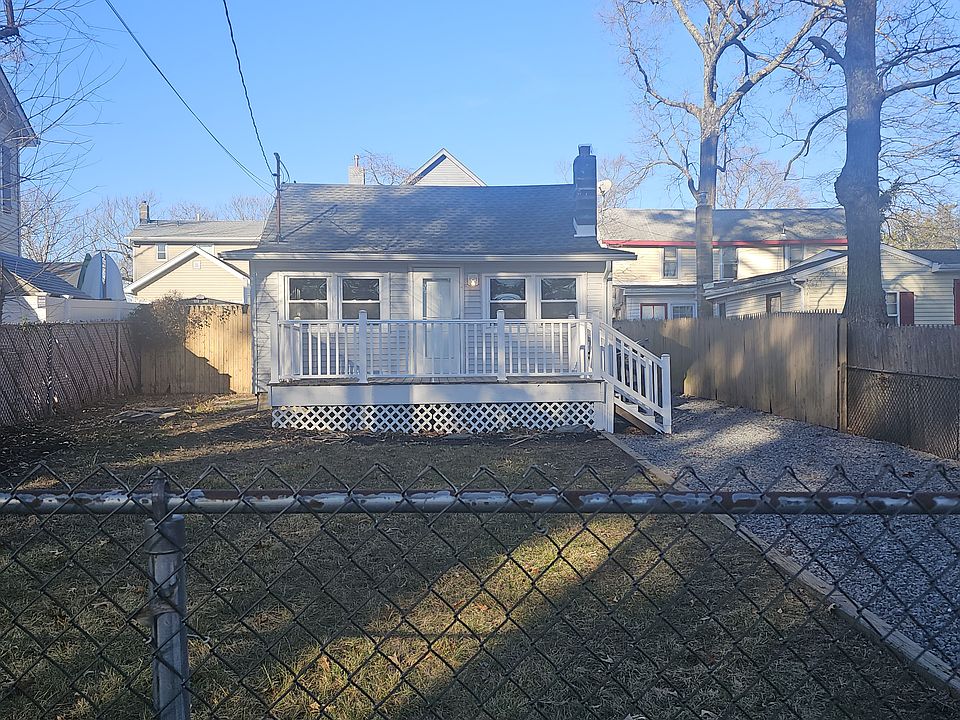 1st image of 327 Anthony Ave