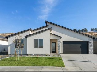 6646 W 24th Ave, Kennewick, WA 99338