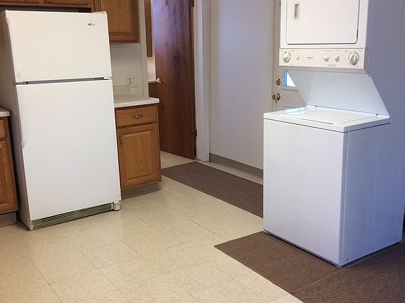3rd image of 344 Bucklin St