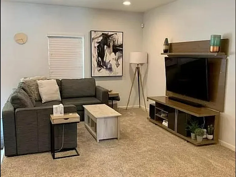 960 Baden Manor Dr — Photo 16
