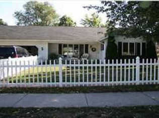 212 Glen Eagle Dr NE, Rockford, MI 49341