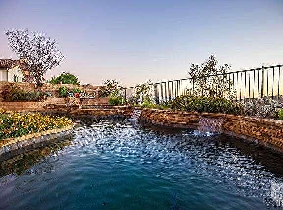Pebble Tec pool and spa with sheer descents