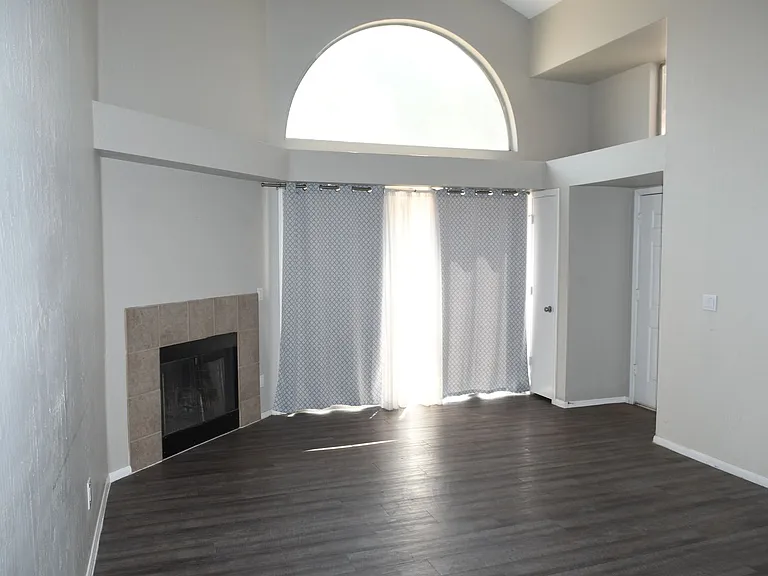 1111 W Summit Pl #76 — Photo 4