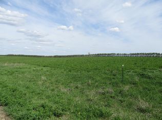 9 Royal Oaks Rd, Garvin, MN 56132