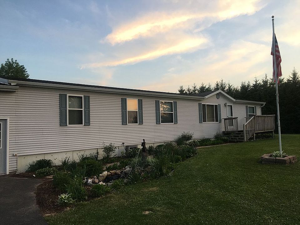 1st image of W3243 Oak Dr