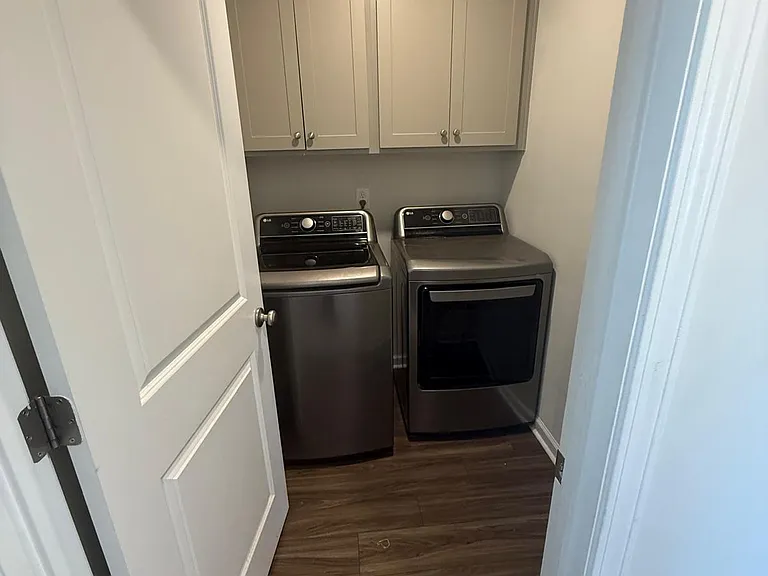 3909 Angel Hill Ln — Photo 29