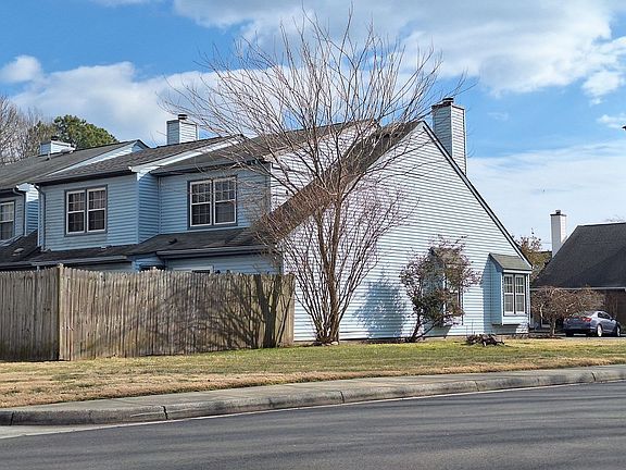 2nd image of 38 Parkway Dr