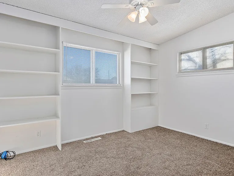 1642 Bel Air Cir — Photo 11