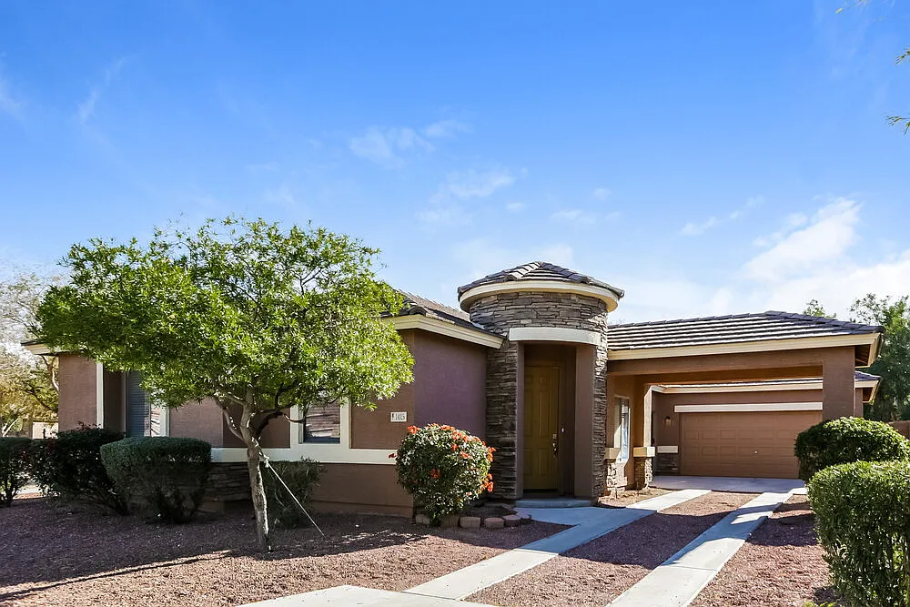3 bed, 2.0 bath, 1671 sqft, $2,385 — Photo 1