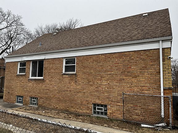 5th image of 13958 Betty Ln
