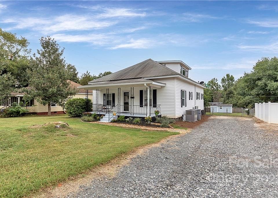 105 Oak St, Clover, SC 29710 Zillow