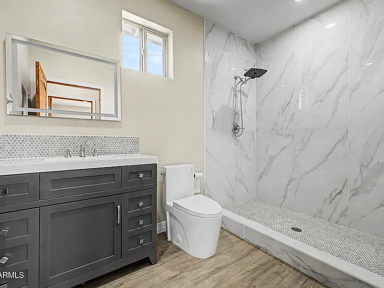 2311 E Colter St — Photo 58