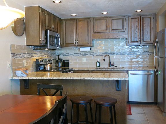 Kithchen and Dining Area