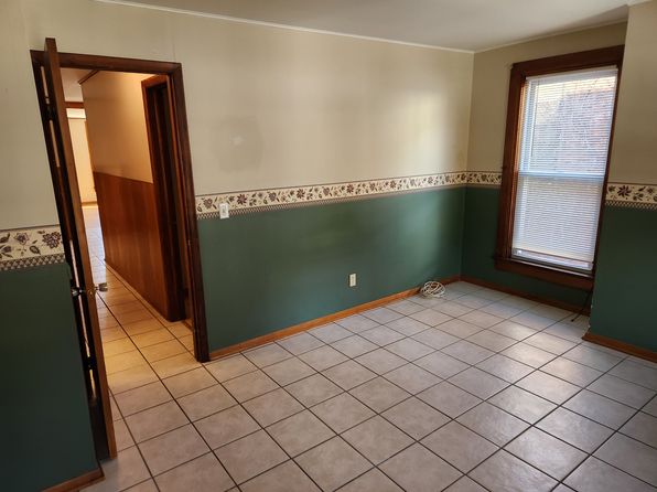 37 E Main St, Victor, NY 14564