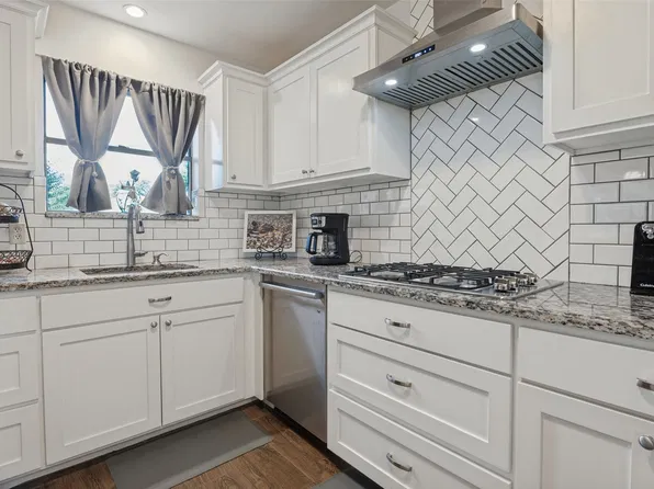 2617 Still Meadow Rd, Irving, TX 75060
