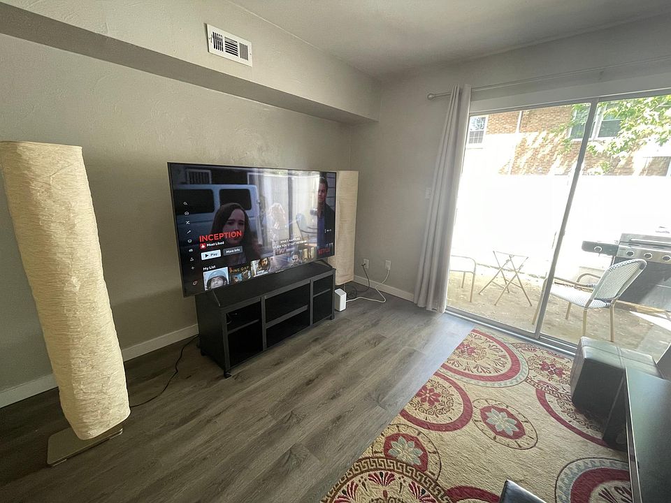 1st image of 419 Barberton Dr #419