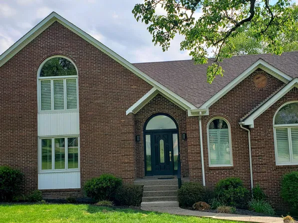 1508 Colonial Ct, Goshen, KY 40026