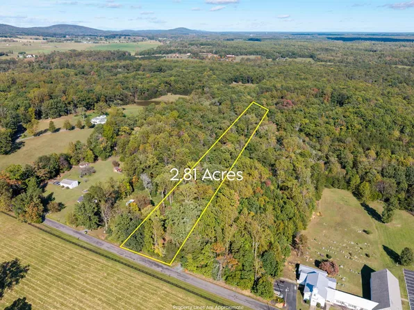 Saint John Rd, Gordonsville, VA 22942