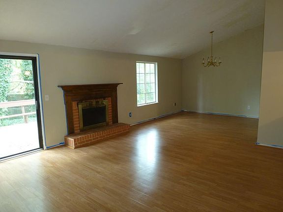 3rd image of 400 Sheringham Ct #0