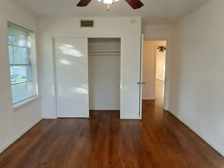 4918 Rockport Dr — Photo 6