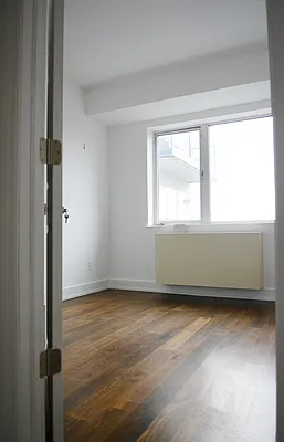 Rented by SERHANT. | media 11