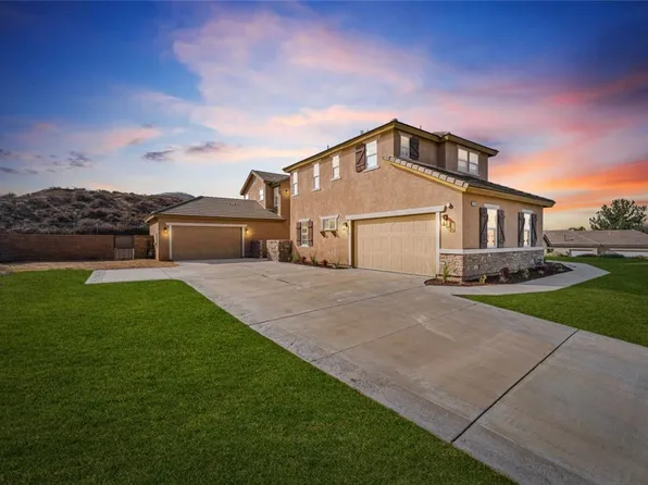 3040 Crystal Ridge Ln, Colton, CA 92324