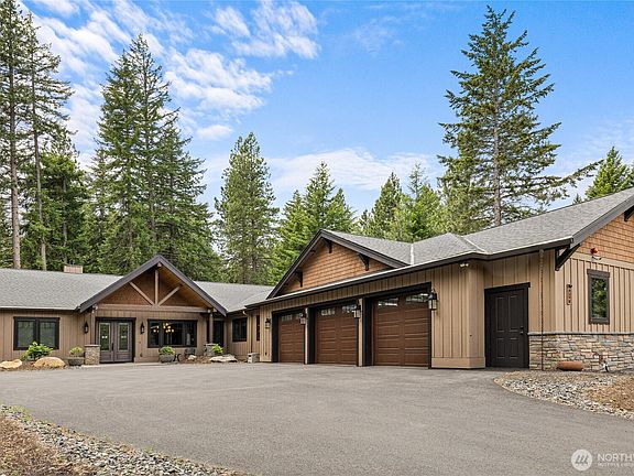 2nd image of 470 Rocking Chair Road