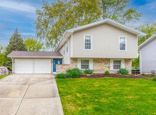 153 Tamarack Dr, Bolingbrook, IL