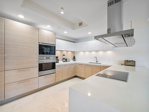 5th image of 17111 Biscayne Blvd Unit 1607