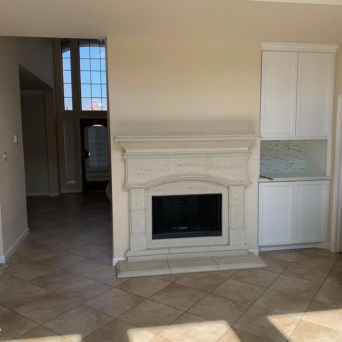 4 bed, 2.5 bath, 2448 sqft, $2,495 — Photo 4