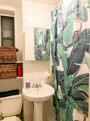 Rented by Vanderborgh Realty  | media 9