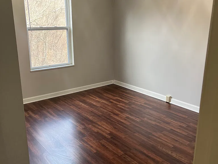 312 Wildflower Ct — Photo 8